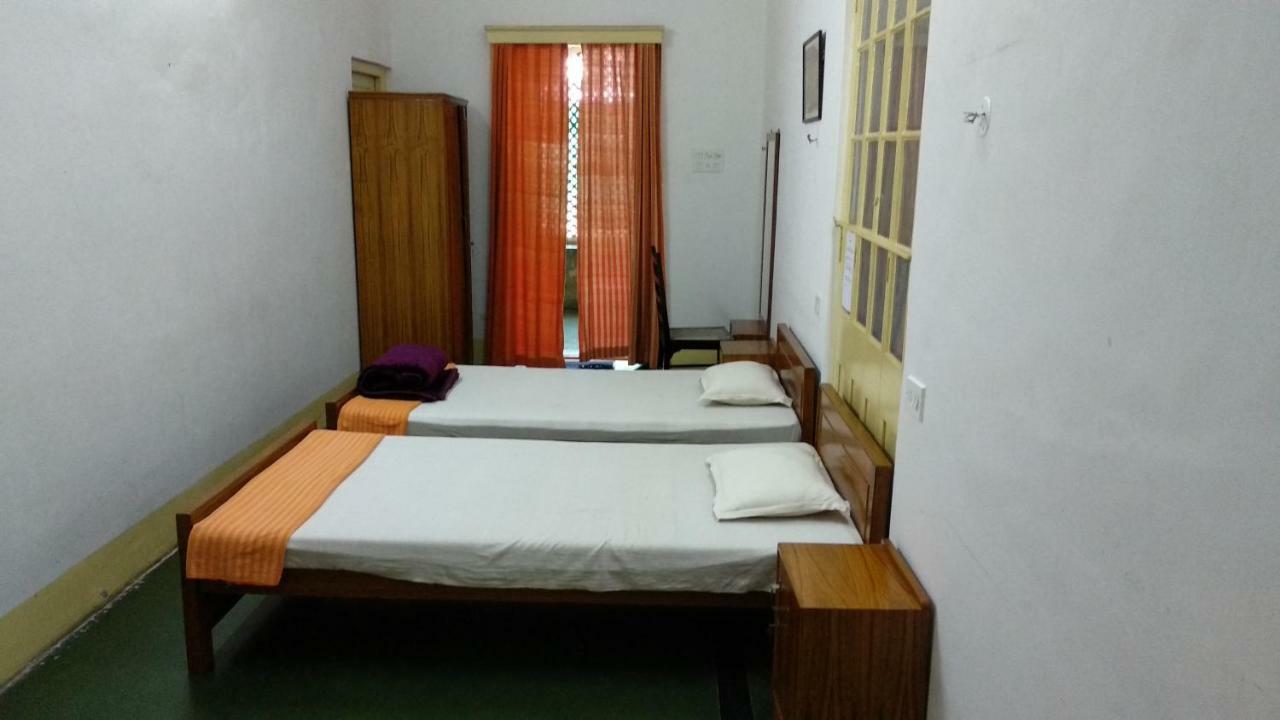 Ywca Gallway Guest House Kalkuta Zewnętrze zdjęcie