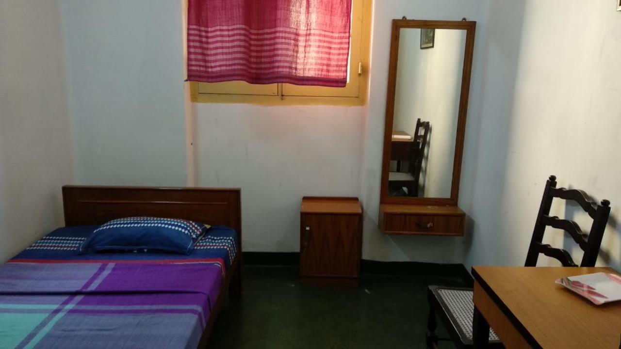 Ywca Gallway Guest House Kalkuta Zewnętrze zdjęcie