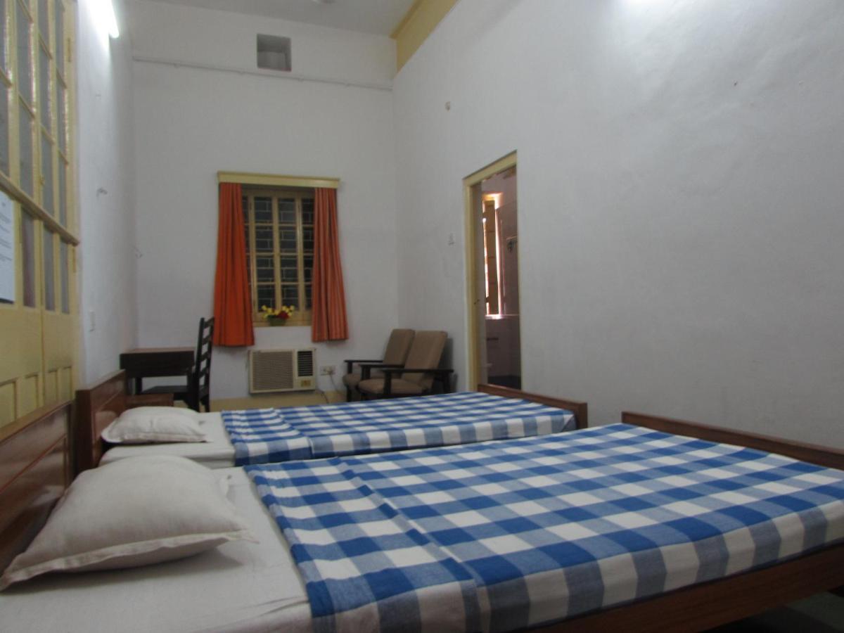 Ywca Gallway Guest House Kalkuta Zewnętrze zdjęcie